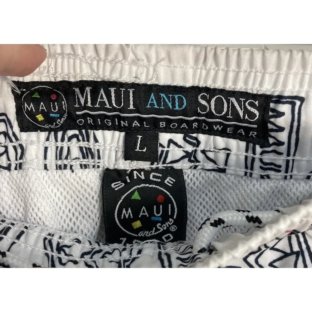 Maui And Sons‎ Geometric Board Shorts Size Large White